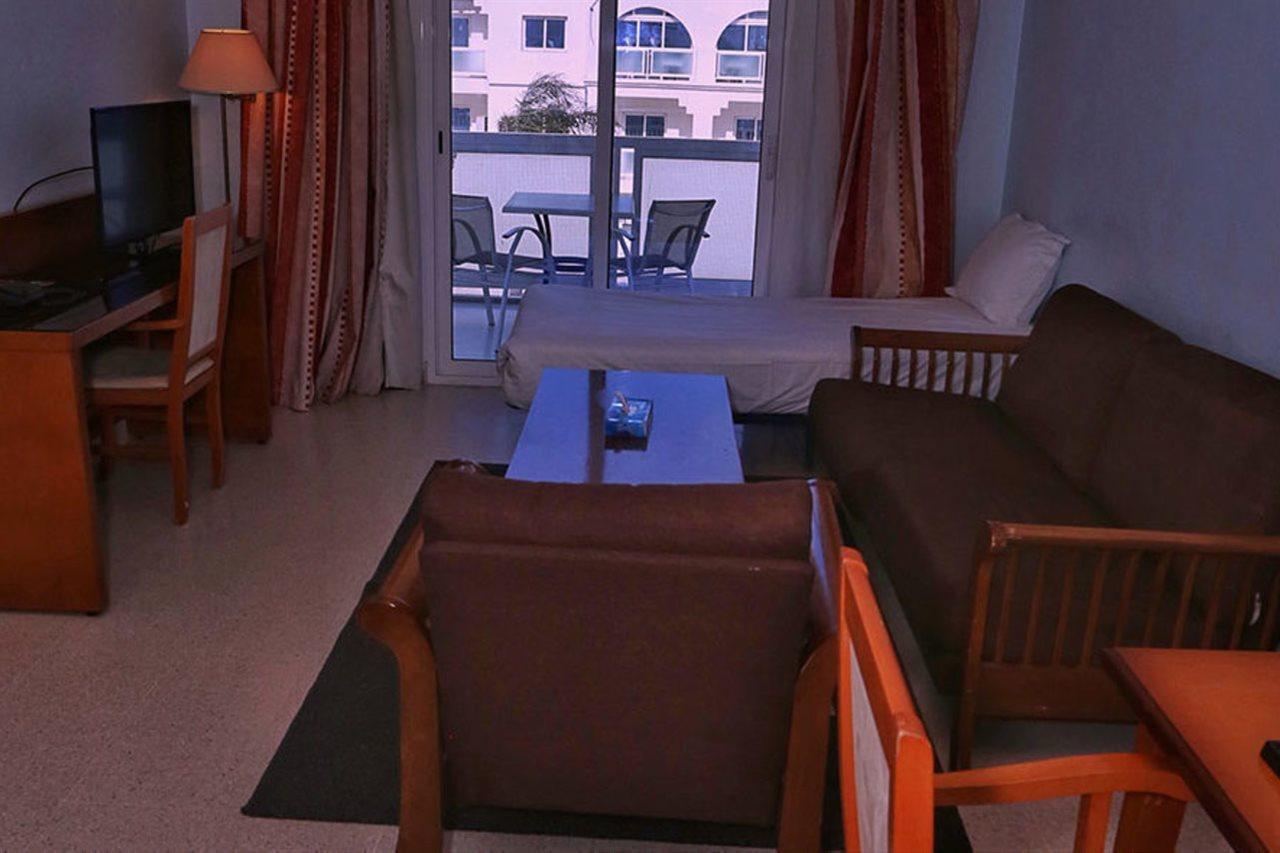 Hotel Sabri アンナバ エクステリア 写真